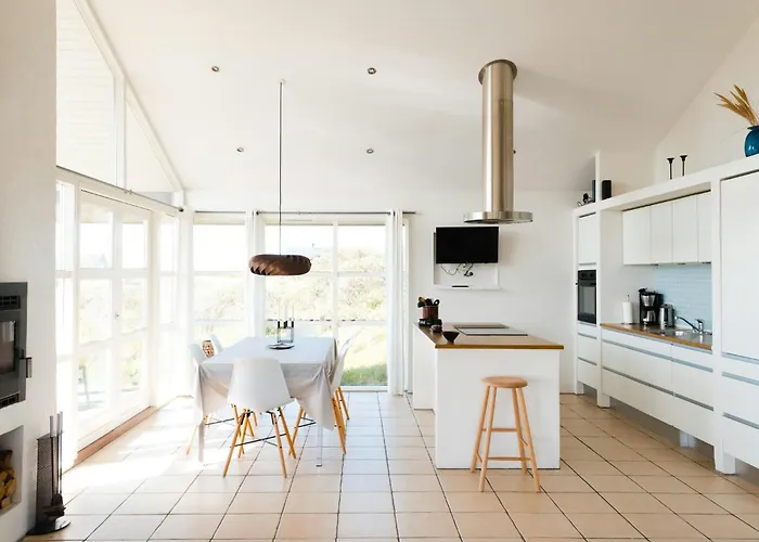 West Jutland In Peaceful Havblik Setting Ferienhaus