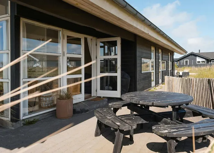 West Jutland In Peaceful Havblik Setting Ferienhaus